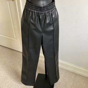 🚨BRAND NEW🚨 H&M Faux Leather Waistband Pants